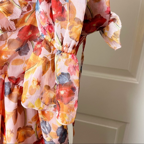 Few Moda Ruffle Cold Shoulder Floral Romper (S) - Picture 6 of 11